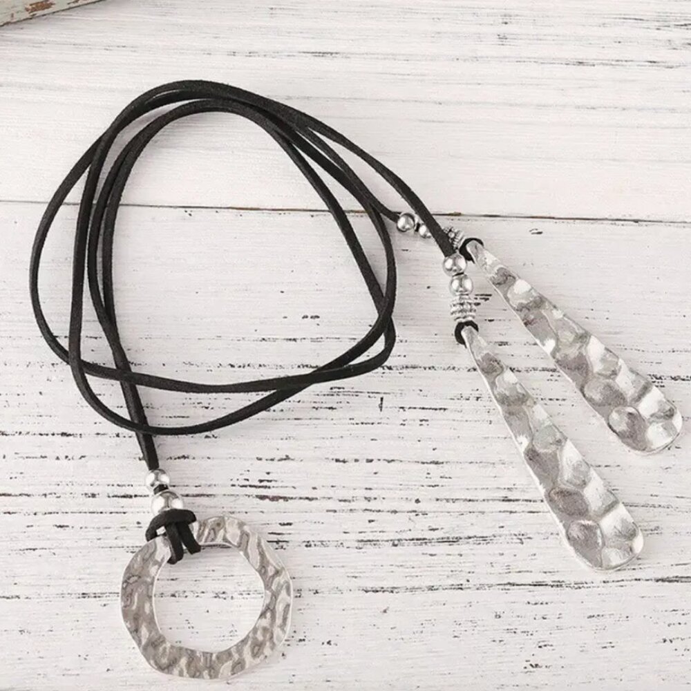 4/$15 Vintage Western Bohemian Style Long Metal Drop Pendant Necklace